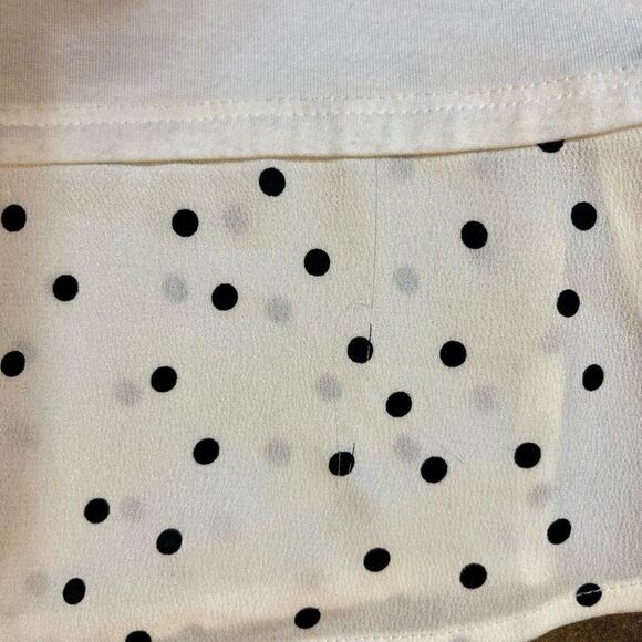 Vince Camuto Women’s White Top Polka Dot Extended Bottom Medium - Picture 13 of 13